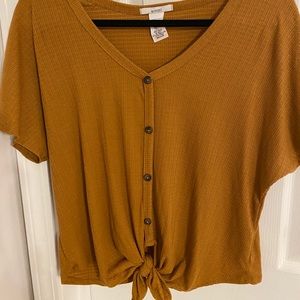 Very cute fall colored blouse:)